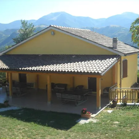 מלון Bellavista Serra SantʼAbbondio
